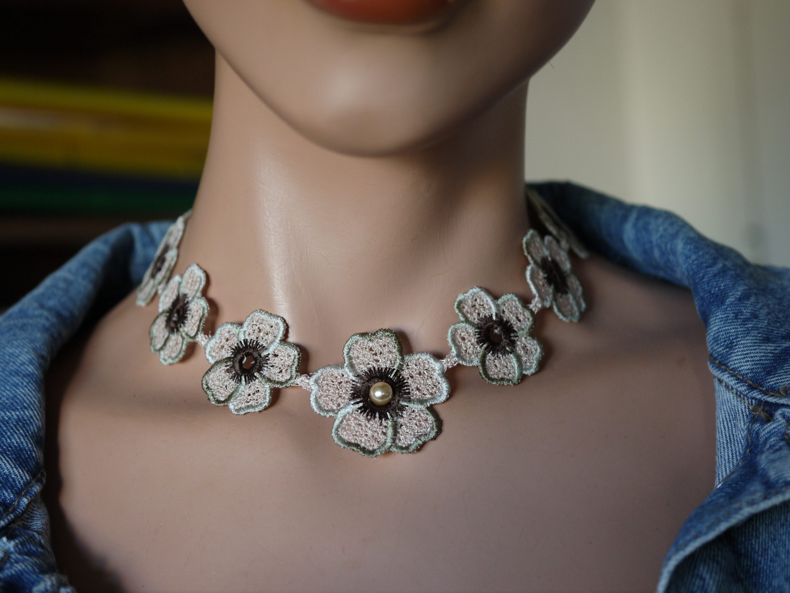Motif de broderie machine FSL collier sakura fleur de cerisier – Image 3