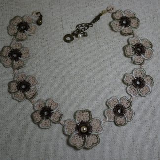 Motif de broderie machine FSL collier sakura fleur de cerisier